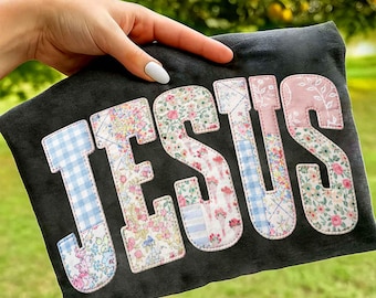 Jezus Png, Sztuczny haft chrześcijański z sublimacją, Wiara uniwersytecka Png, Sztuczna pikowana koszula religijna Png, Preppy Cottagecore Jezus Png