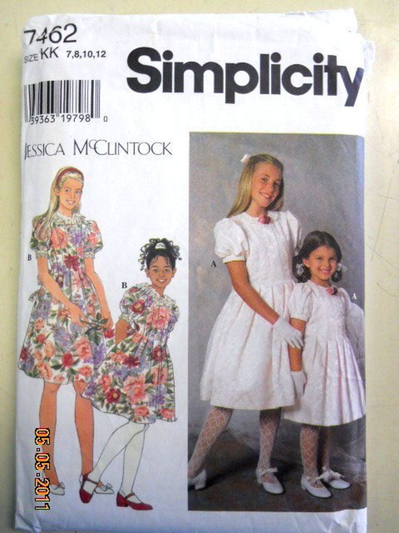 Simplicity 7462 Girl's Dress Size 7,8,10,12 image 1