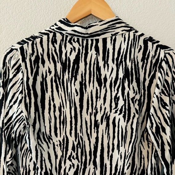 Vintage y2k Casual Corner 100% silk blouse zebra … - image 6