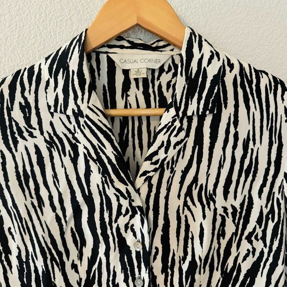 Vintage y2k Casual Corner 100% silk blouse zebra … - image 2