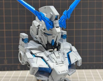 Busto de Gundam Unicorn pintado a medida: Estatua de mecha construida y repintada, Gundam de pintura