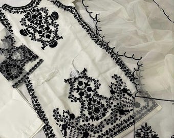 black and white dress designs in pakistan Black and White Pakistani Dress Wear Collection 2024 at Rangreza NJ Page 2