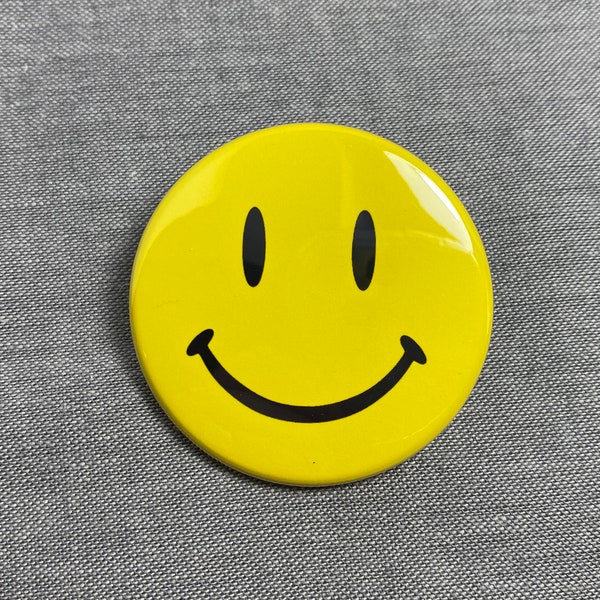 Retro Happy Face Pin | Yellow 70's Happy Face | Fun Pinback Buttons | Bookbag pins |  Magnetic Necklace Charm | Jean Jacket Badge