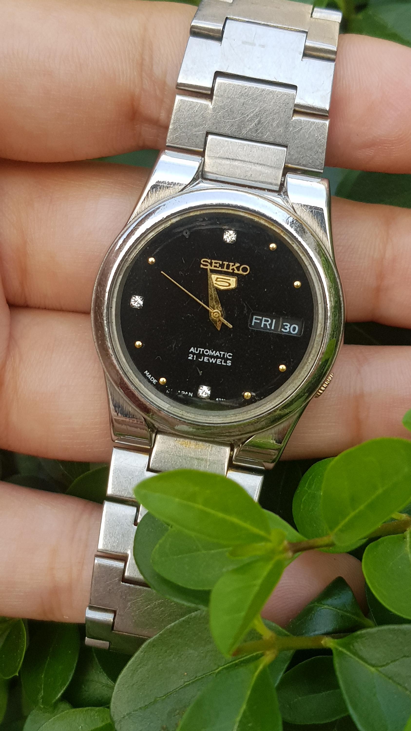 ヴィンテージ セイコー 5 自動巻き 21石 ブラックダイヤル 日本製 デイ