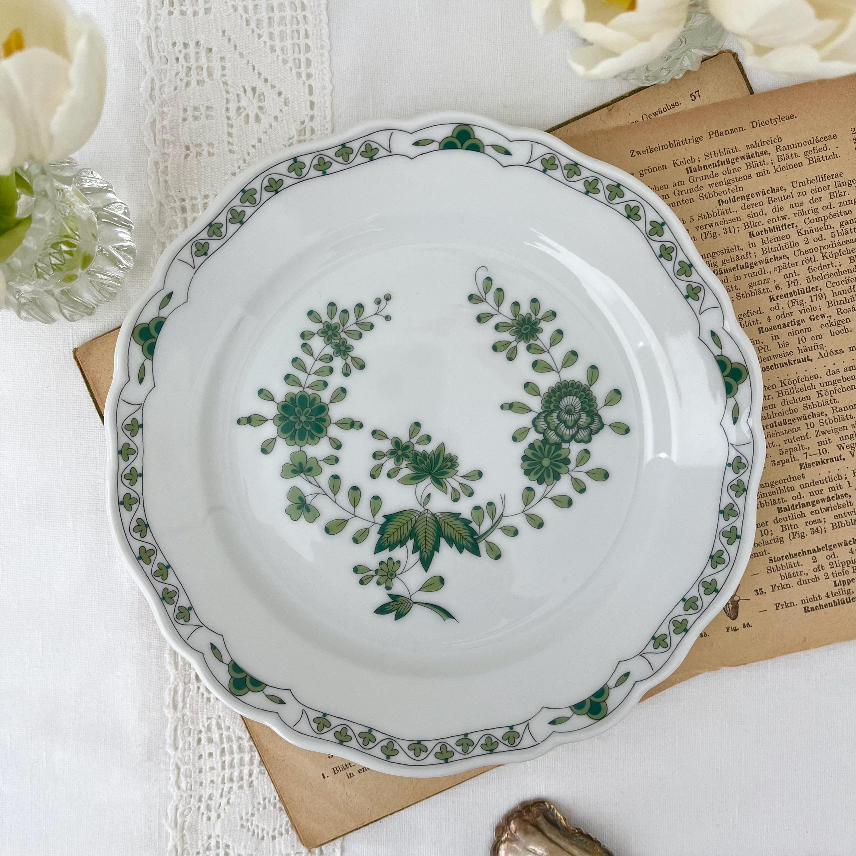 Vintage Hutschenreuther Plate “schlossgarten” – Green and White Floral Decoration – Porcelain Collector's Plate 1960s-1970s