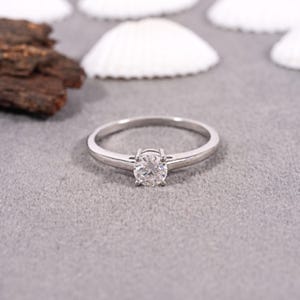 Diamant CZ Solitaire Statement Promise Ring, Minimalistisk Förlovningsring, Gåva Till Henne