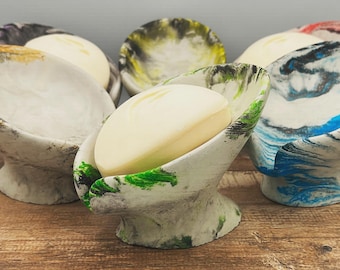 Marbled Concrete Soap Dish: Modern Bathroom Accessory with Drainage