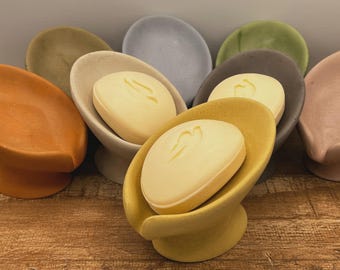 Concrete Soap Dish with Drain: Modern Minimalist Bathroom Accessory