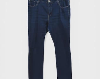 Levi's Vintage Ladies Jeans | Blue | Classic Zipper | Size 48