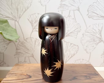 Japanese Kokeshi Doll, Usaburo Kokeshi, Zōkan Kokeshi Momiji, Made in Japan, Japanese Souvenir, Asian Art and Decor, Birthday Gift for Mom