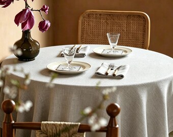 Español: Mantel impermeable con aspecto de lino, cubierta de mesa suave de imitación lino resistente al aceite, decoración moderna de estilo rústico.
