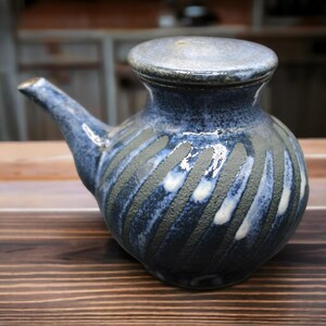 Studio Art Pottery Kamionka Jednorazowy czajniczek Ręcznie robiony Vintage Niebieski