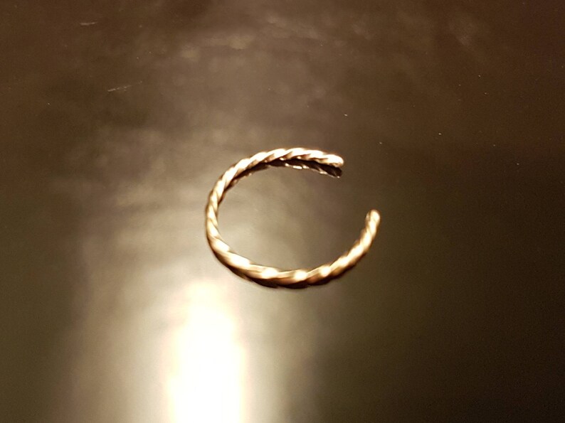 Single Ear Cuff 14 Ct Gold-Filled Twisted Conch Ear Cuff Simple Earcuff Fake Piercing, Ear Cuff Fake Cartilage Earring No Piercing