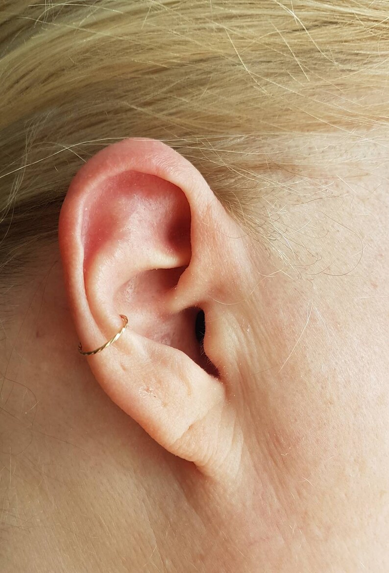 Single Ear Cuff 14 Ct Gold-Filled Twisted Conch Ear Cuff Simple Earcuff Fake Piercing, Ear Cuff Fake Cartilage Earring No Piercing