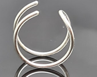 Ear Cuff Hoop, Earcuff, Silver Hoop, Aretes minimalistas, Cartílago Ear Midi Ring, Piercing falso, Ear Cuffs de alambre, Plata esterlina, Ear Wrap