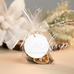 Round Gift Tag Mockup: Christmas Potpourri, White Poinsettia (PSD, JPG, PNG) - #151MU