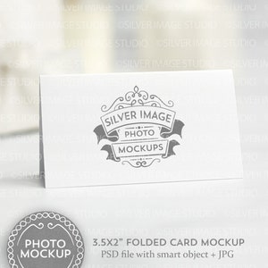 Maquete de cartão de barraca dobrada, maquete de cartão de etiqueta de alimentos, cartão de configuração de lugar para festa, foto stock PSD, #168MU-FPC
