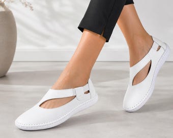 Handmade Leather Barefoot Flats: Comfortable Lightweight Walking Shoes
