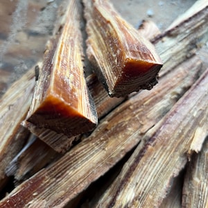 Caja de 10 libras de iniciador de fuego Virginia Fatwood saturado de resina natural