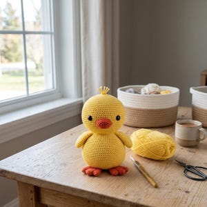 Crochet Chick Pattern PDF, Beginner Amigurumi Tutorial for an Easter Plush Toy