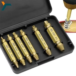 Puede incluir: Un juego de extractores de tornillos dorados en una caja de plástico negra. Cada extractor está etiquetado con "HSS 4341" y un número del 0 al 4. Los extractores están diseñados para quitar tornillos rotos.