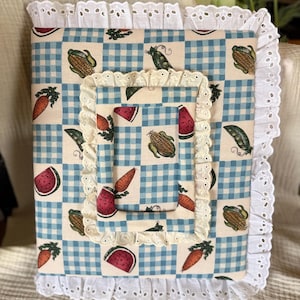 Handgefertigter Rezeptordner im Landhausstil | Rezeptalbum im Cottagecore-Stil | Stoffbezogenes Rezeptbuch mit 3 Ringen | Küchenjournal in Erbstückqualität | Geschenk für Ba