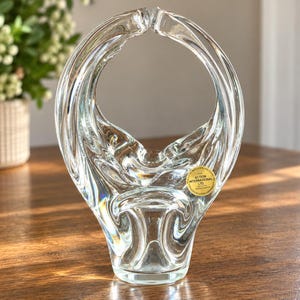 Action Vase