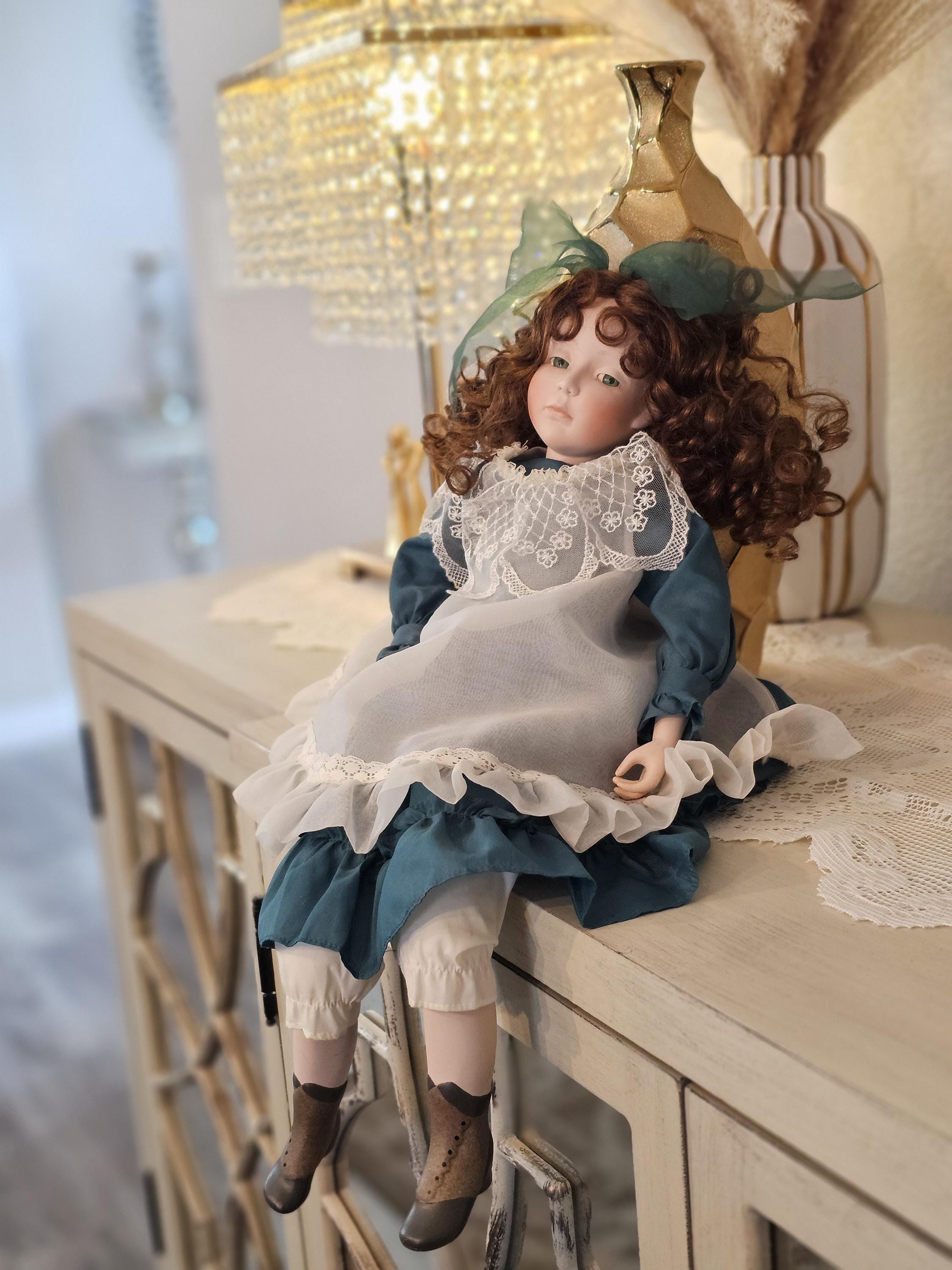 磁器人形、アンティーク磁器人形、占領下の日本、ビスクドール