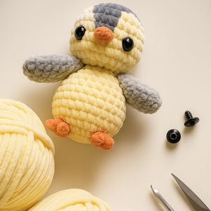 Crochet Penguin Amigurumi Pattern: Beginner-Friendly PDF (No-Sew Design)