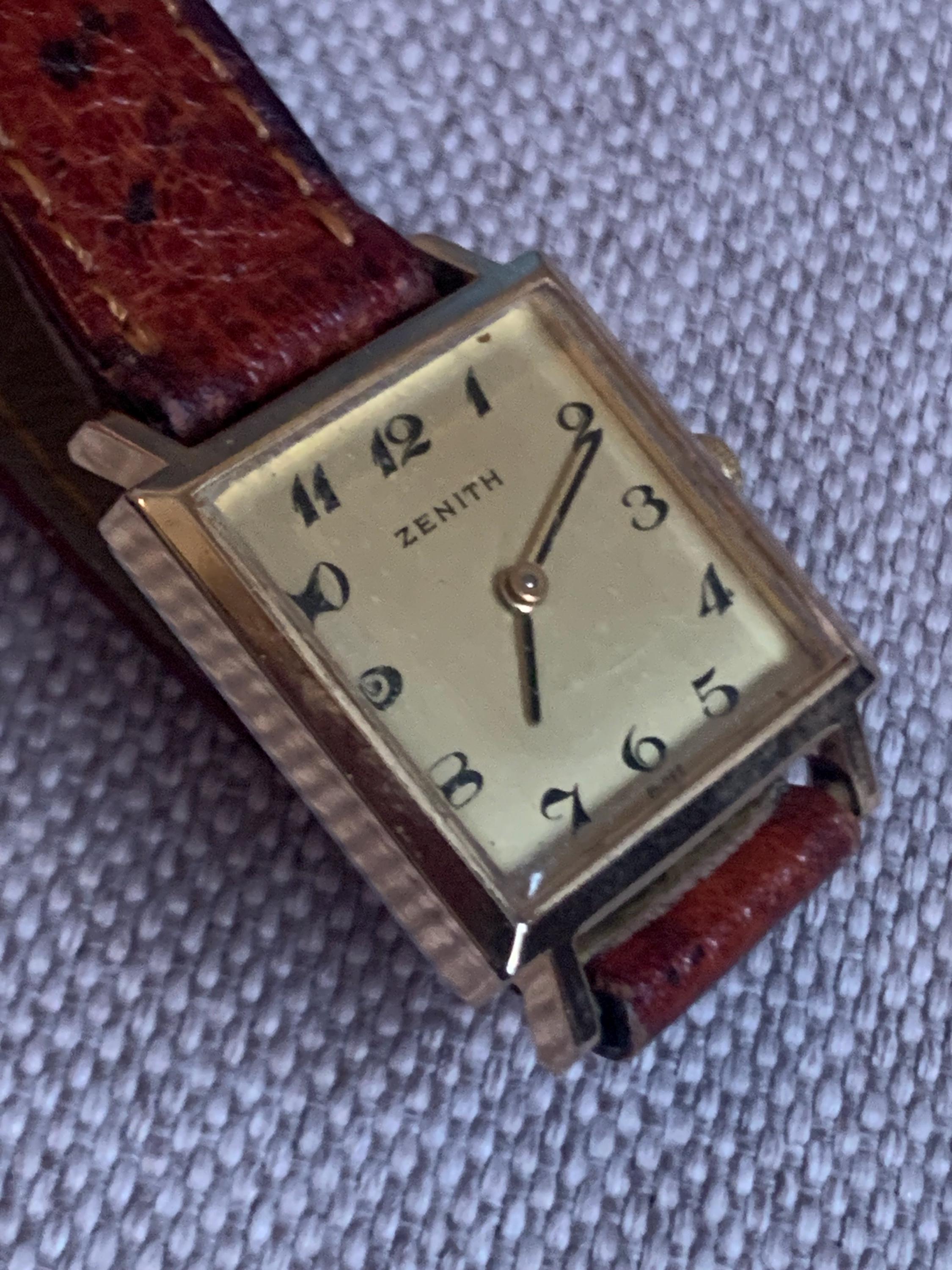 Montre Bracelet Zenith Vintage Mécanique - Mouvement Fonctionnel, Boîtier Abîmé, à Restaurer