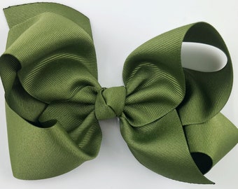 Green Hair Bows for Girls in Olive / Extra Large 6 inch Grosgrain Girls Hair Bows, Toddlers, Big Hairbows, Olive Green Hair Bow Clip