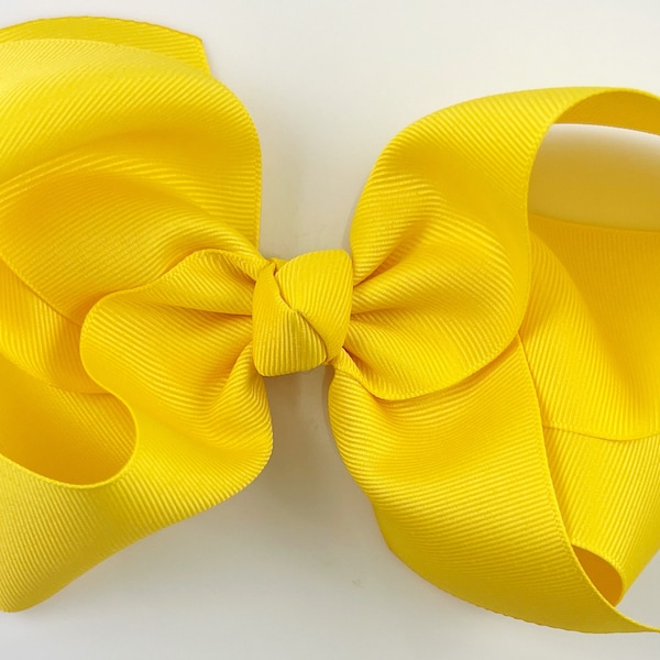 Girls Hair Bow in Yellow / Extra Large 6 inch Grosgrain Girls Hair Bows, Toddlers, Big Hairbows, Yellow Hair Bow, Yellow Hair Clip