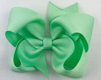 Mint Green 4” inch Hair Bow, Medium Girls Hair Bows / Large Baby Hair Bows, Boutique Bow Hair Clips, Hair bows on clips Barrettes non slip