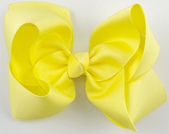 Girls Hair Bow in Light Yellow / Extra Large 6 inch Grosgrain Girls Hair Bows, Toddlers, Big Hair Bows, Hair Accessories, Yellow Hair Clip