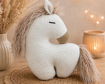 Weiß Kunstpelz Pony Kissen, weiches Plüsch-Pferdekissen, Kinderzimmer Tier Kopfstütze, Neugeborene Baby Geschenk, Kleinkind Zimmer Bettwäsche, süßes Spielzimmer Dekor