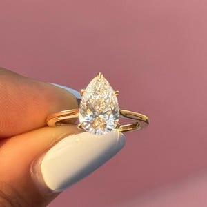 Pear Cut 2.00 Carat Lab Grown Diamond Engagement Ring - 14k Yellow Gold