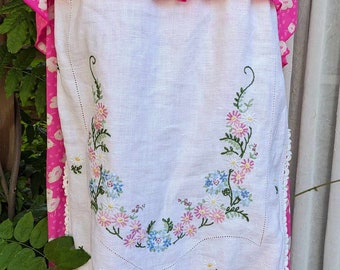 Pink w White Flowers Empire Waist Upcyled Vintage Embroidered Cap Ruffle Sleeve Blouse-Sz L
