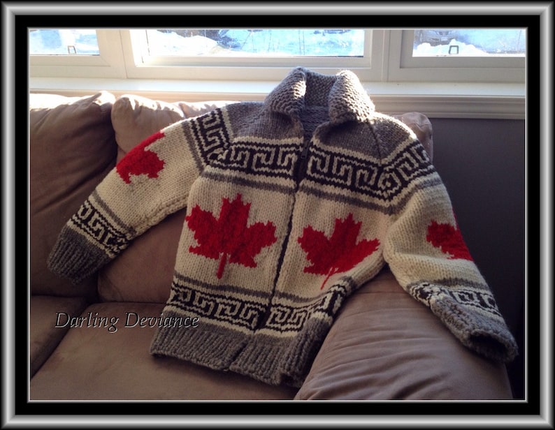 Pattern Oh Canada Maple Leaf Vintage Canadian Style Sweater image 2