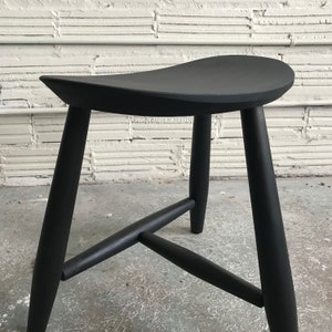 black hard maple saddle stool image 4