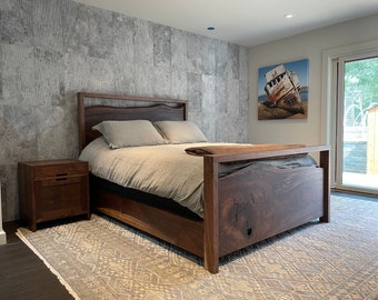 California Claro walnut bed