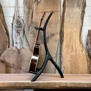 Black Sculptural Guitar Stand