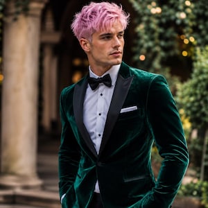Emerald Green Velvet Smoking Jacket for Men, Luxury Tuxedo Blazer with Black Lapel, Groom Wedding Reception Outfit.