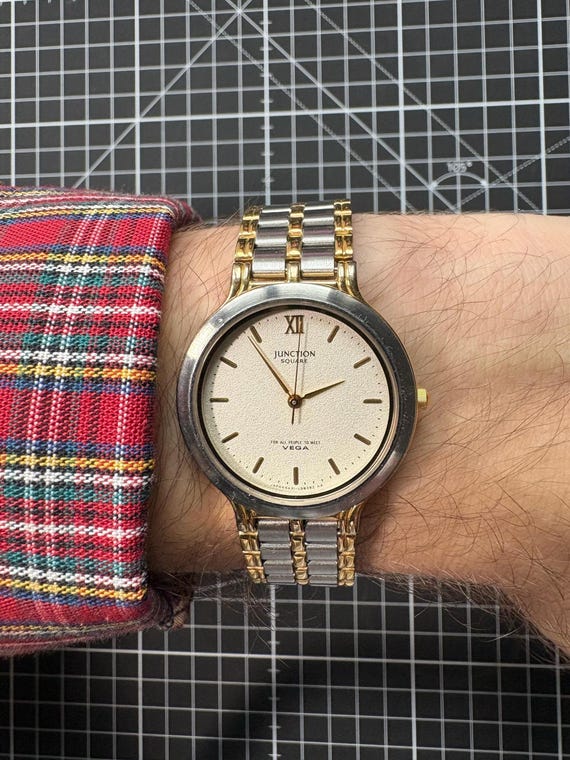90's Vintage Dual Tone Watch Junction Vega by Citizen - Etsy