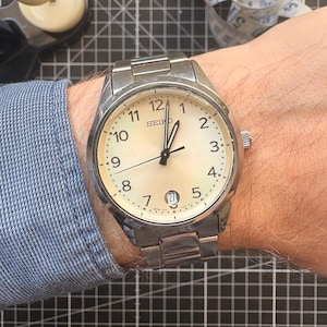 00’s Vintage Silver Tone Watch Seiko