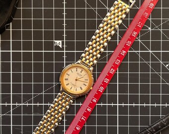90's Vintage Watch Citizen Junction Square Vega - Etsy