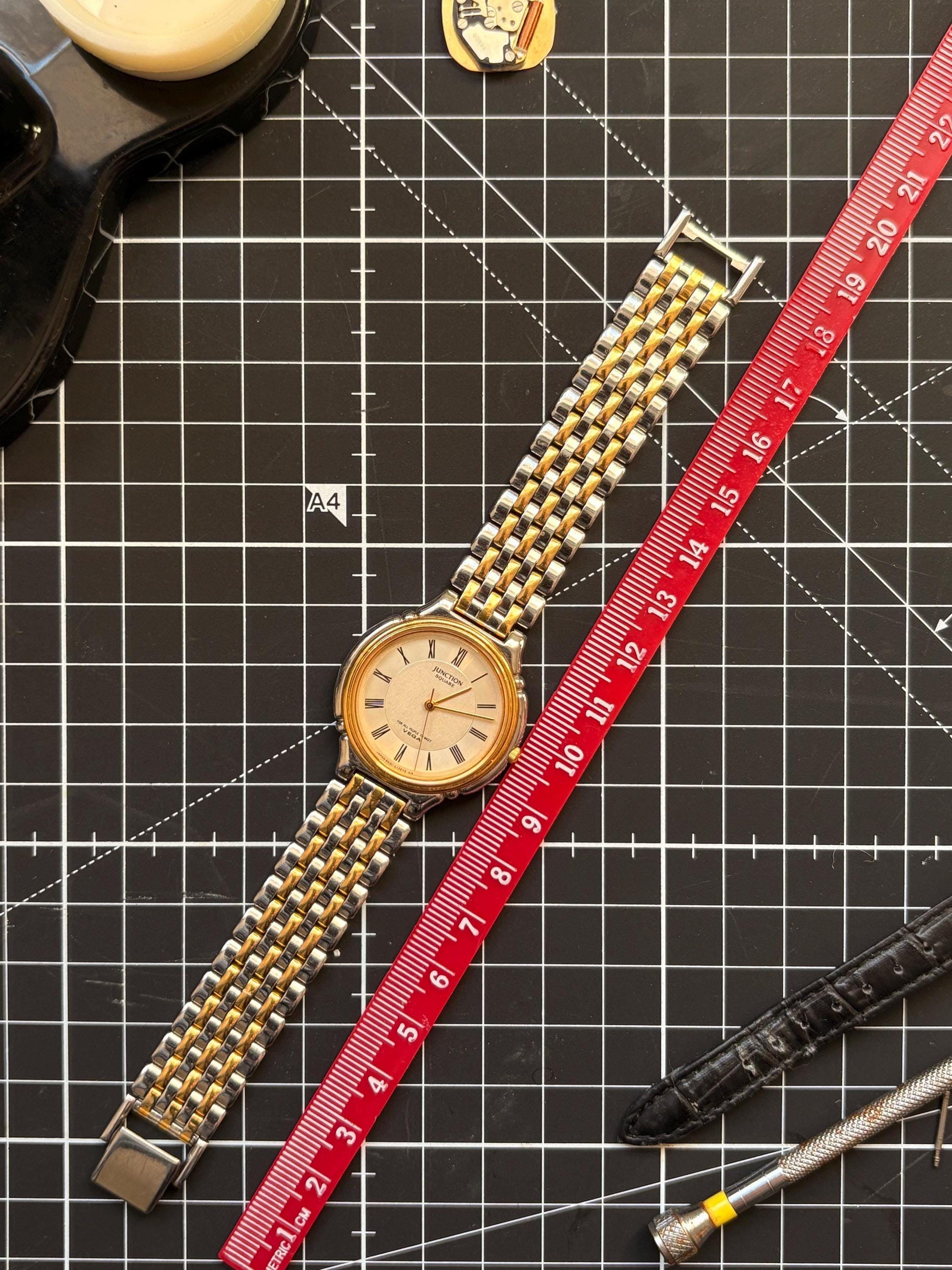 90's Vintage Watch Citizen Junction Square Vega - Etsy