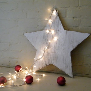 Rustic Large White-Washed Wooden Star Wall Decor for Holiday, Christmas, and Outdoor Winter Decoration