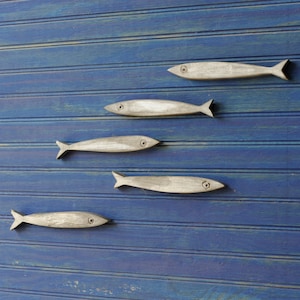 Minnow Fish School Set van vijf vissen Smelt Sardines Guppies Visdecor Houten visschool