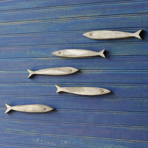 Minnow Fish School Set of Five Fishes Smelt Sardines Guppies Fish Decor Wooden Fish School