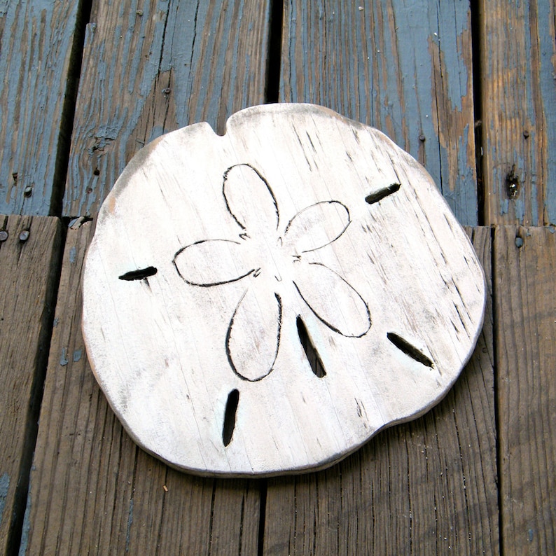 Holz Sand Dollar Dekor Strandhaus Dekor Meer Muschel Dekor Holz Sand Dollar Zeichen Küsten Dekor Shabby Chic Bild 1